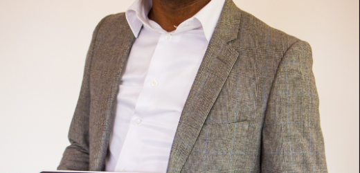 L’ivoirien Thierry N’Doufou lance la nouvelle version de la tablette éducative Qelasy