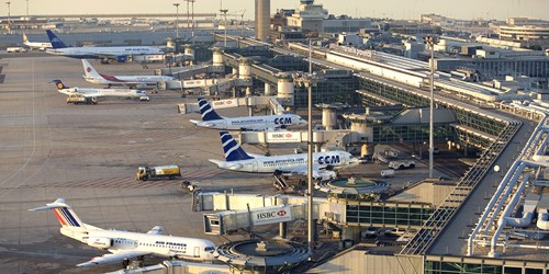 Le gouvernement ivoirien annonce la relance des investissements à l’aéroport d’Abidjan