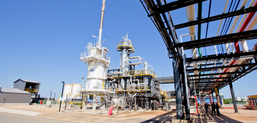 Ecoslops veut installer une unité de recyclage de déchets pétroliers à Abidjan