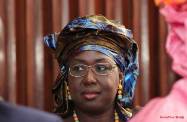 Maimouna Ndoye Seck, Ministre sénégalaise du tourisme et des transports aériens