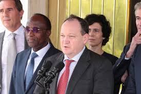 La BEI a-t-elle quitté Dakar pour Abidjan?