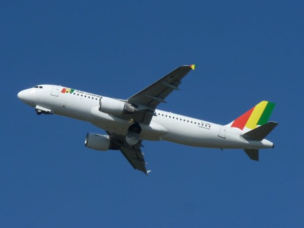 1751-souvenir-air-guinee-c-etait-la-fierte-de-ahmed-sekou-toure
