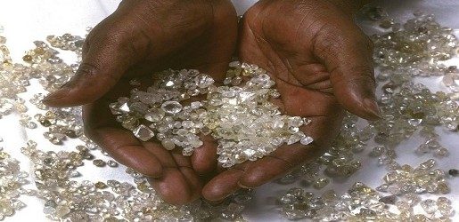 Les conséquences de la chute du diamant naturel sur l’économie africaine