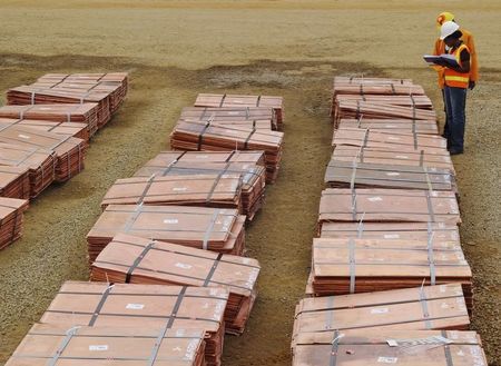 2017-01-22t135508z_1007950001_lynxmped0l0hx_rtroptp_2_ozabs-uk-congo-mining-jpg-cf