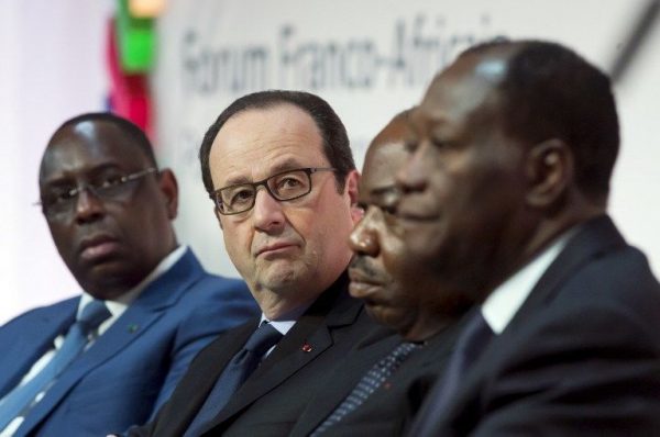 4870895_6_2d39_de-gauche-a-droite-macky-sall-president-du_6b5500b7a164ebd7e503b4b4a8566643