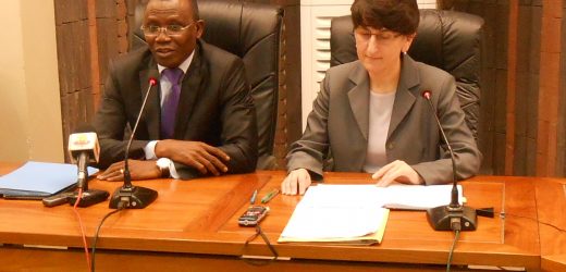Acculé par le poids de la dette, le Togo transige avec le FMI