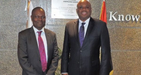 Dr. Benedict Oramah, Président d’Afreximbank (droite) avec Ade Ayeyemi, Directeur Général du Groupe Ecobank