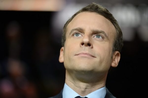 7787752657_emmanuel-macron-lors-du-debat-sur-tf1-le-20-mars-2017