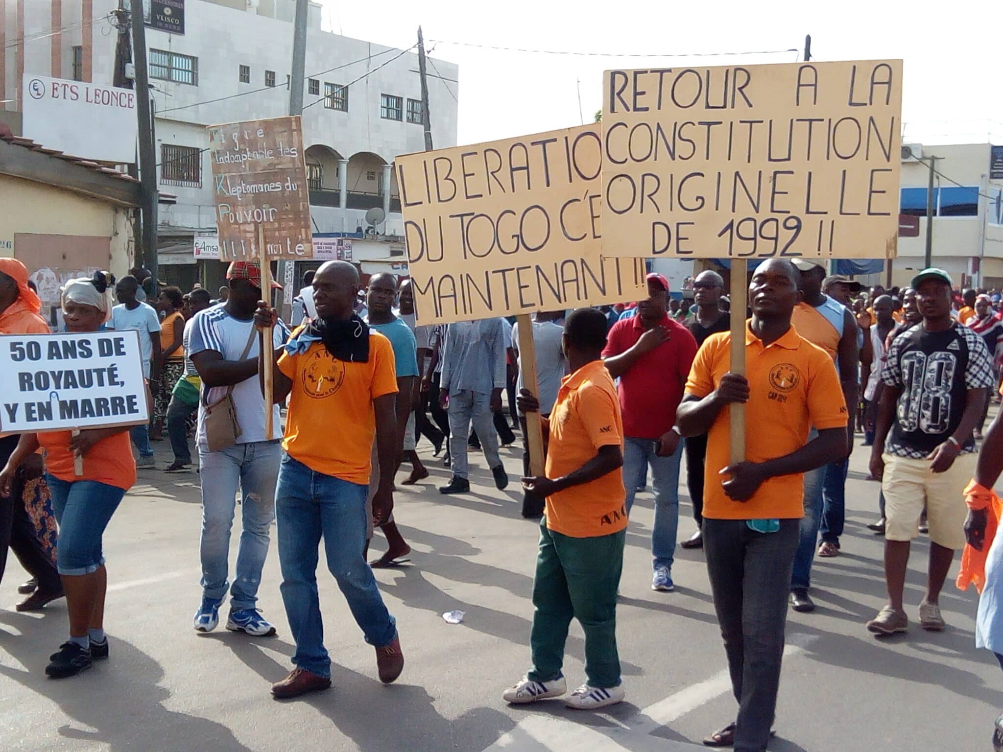 Togo: l’opposition maintient la pression