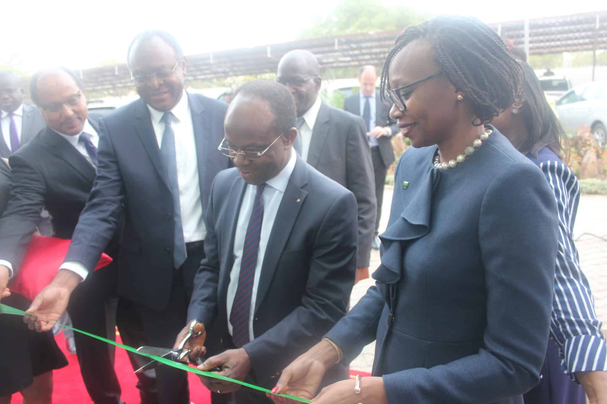 Oragroup inaugure une salle des marchés au Togo