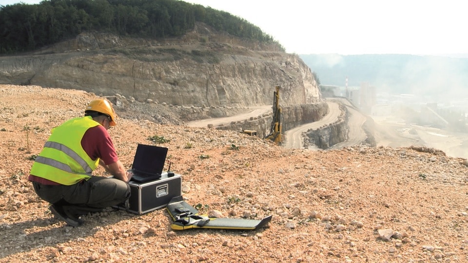 Afrique du Sud: Rocketmine signe un contrat avec le Groupe minier South32