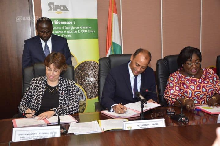 L’État de Côte d’Ivoire, Biokala SA (filiale de SIFCA) et EDF  signent un accord tarifaire pour le projet de centrale à biomasse Biovea