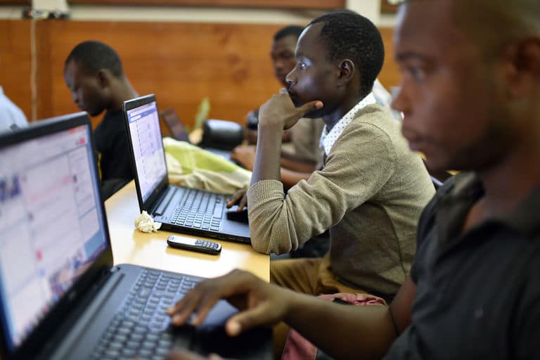 Orange et OpenClassroom s’associent pour former les jeunes africains aux métiers du numérique