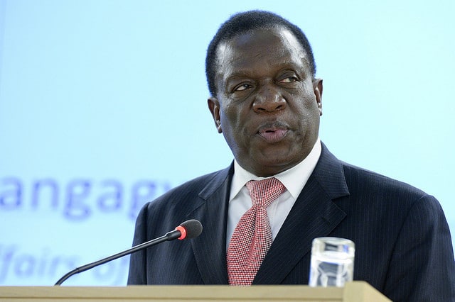 Zimbabwe : des investisseurs envisagent de lever 250 millions USD pour la construction d’une centrale solaire de 250 MW