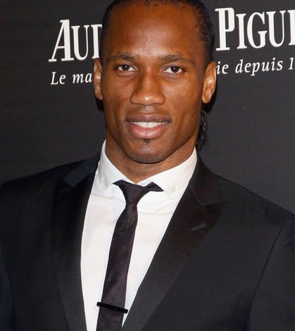 Côte d’Ivoire : Didier Drogba, ambassadeur de la Banque numérique de Standard Chartered Bank