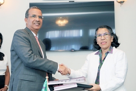 La Banque africaine de développement octroie 11,23 millions USD à Madagascar : énergie, agriculture et lutte contre la peste