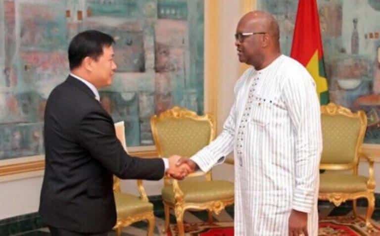 Le Burkina rompt ses relations diplomatiques avec Taïwan