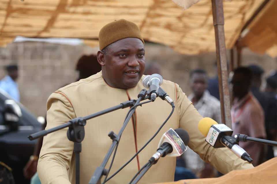Gambie: le président Barrow annonce 20 000 emplois dans la pêche