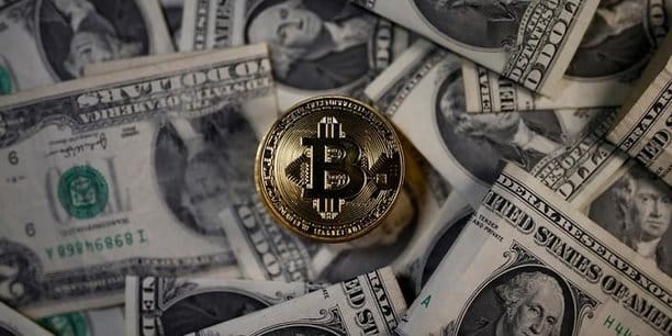 Le Bitcoin en passe de détrôner le « Dieu » dollar