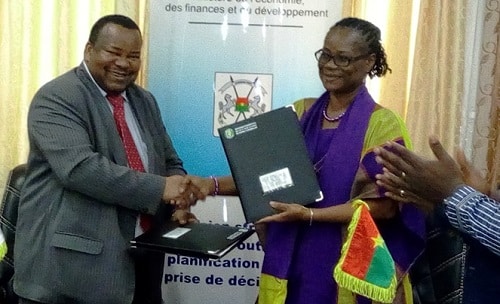 Burkina Faso : la BIDC finance la construction d’une usine de transformation de fruits