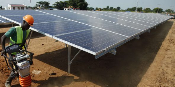 Les nouveaux modèles de la transition énergétique en Afrique : les aspects juridiques du mini-grid en République Démocratique du Congo