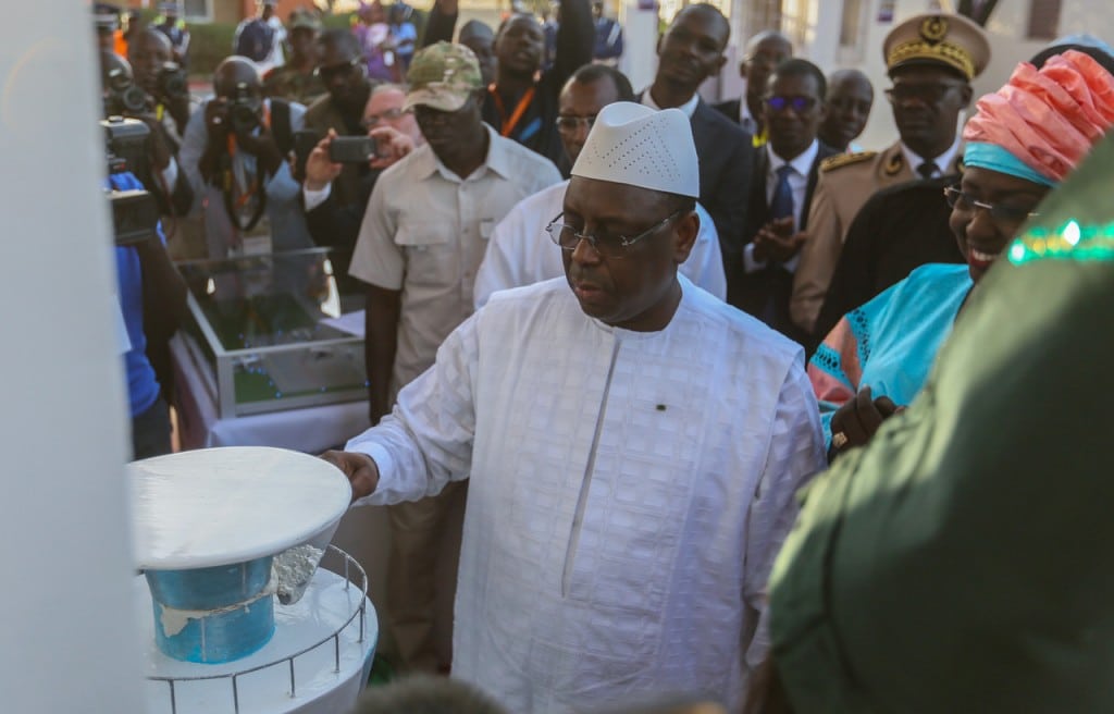 Sénégal : le président Sall lance un programme pour réhabiliter les aéroports du pays