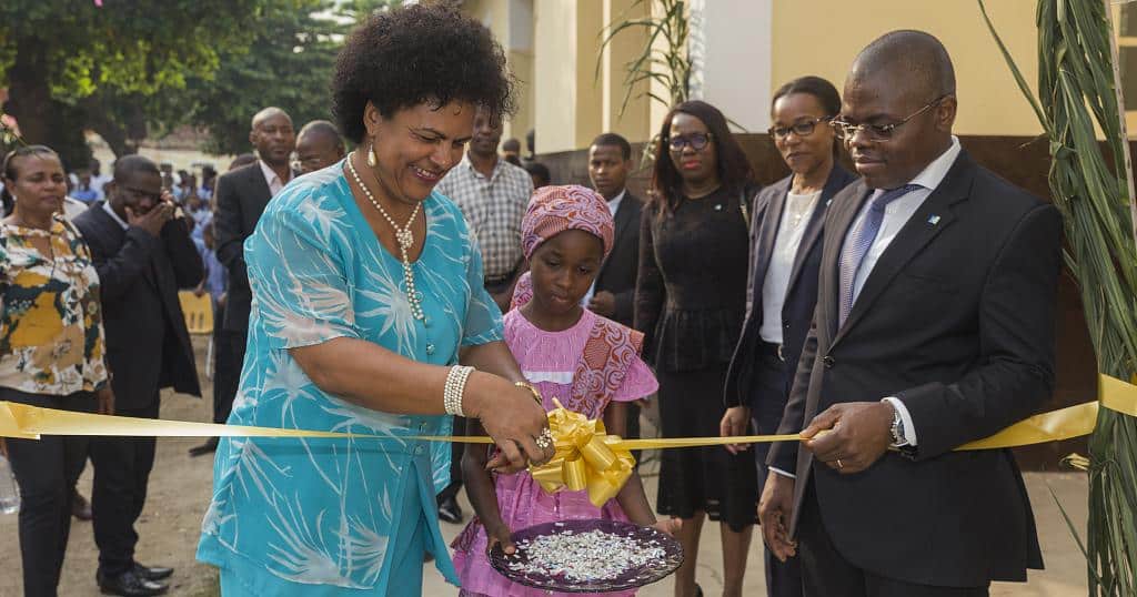 BGFIBANK rajeunit une vieille école à Sao Tomé et Principe
