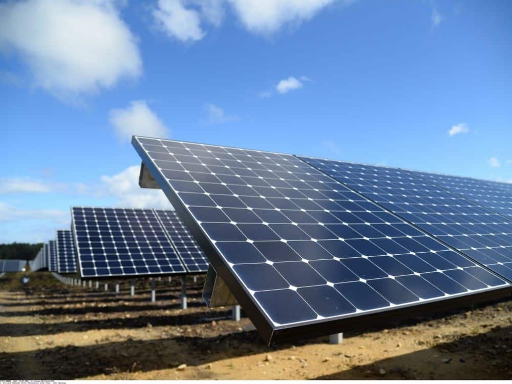 Bénin : un projet solaire de 45 millions d’euros pour alimenter 50 000 foyers