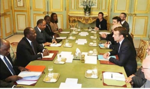 Côte d’Ivoire: le président français Emmanuel Macron entre deux feux