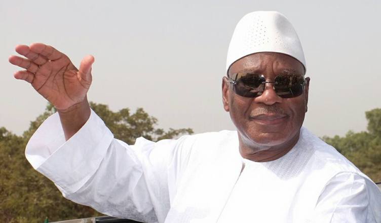 Mali : IBK s’ampute de son bras droit pour reprendre la main