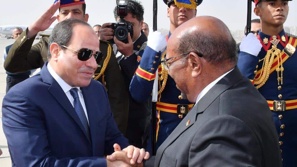 Côte d’Ivoire : à l&rsquo;annonce de la chute de Béchir , Al Sissi reprend son avion