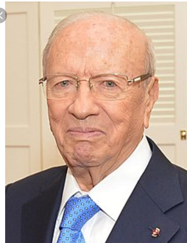 Tunisie : Beji Caïed Essebsi  ignore les appels de pied de ses chauds partisans et…