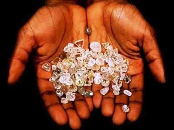 Centrafrique : des stratégies  pour doper la production du diamant