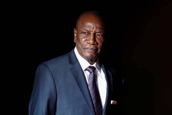Guinée : sous pression, Alpha Condé reporte les élections