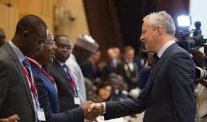 Réforme de la Zone Franc: pour la France,  « c&rsquo;est aux africains d&rsquo;en décider »