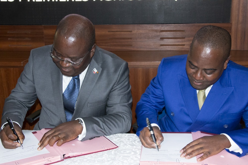 Opérationnalisation de la Bourse des Matières Premières Agricoles en Côte d’Ivoire: la BRVM et l’ARRE signent un Mémorandum d’Entente