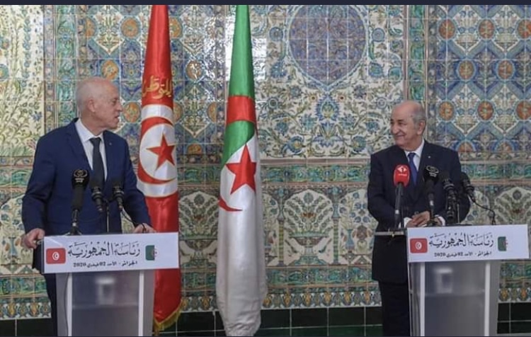 Algérie : l&rsquo;aide de   150 millions  à la Tunisie fait débat