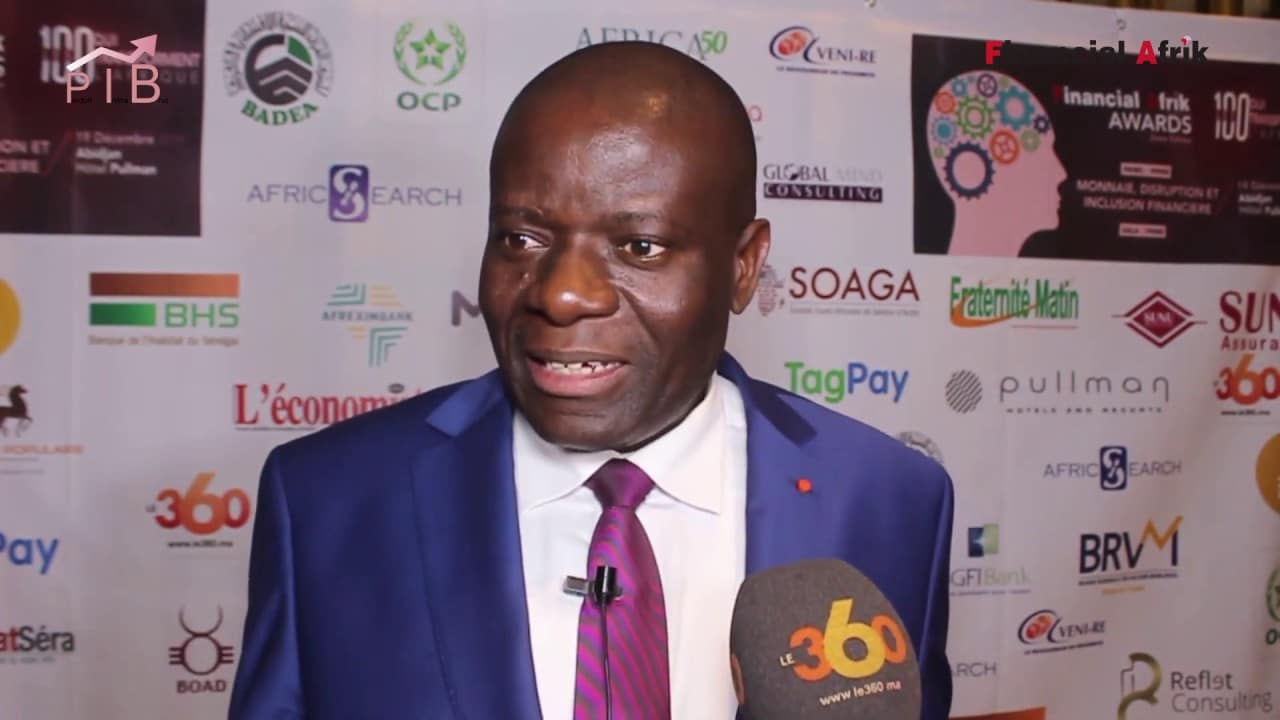 Blaise Ahouantchede aux Financial Afrik Awards à Abidjan