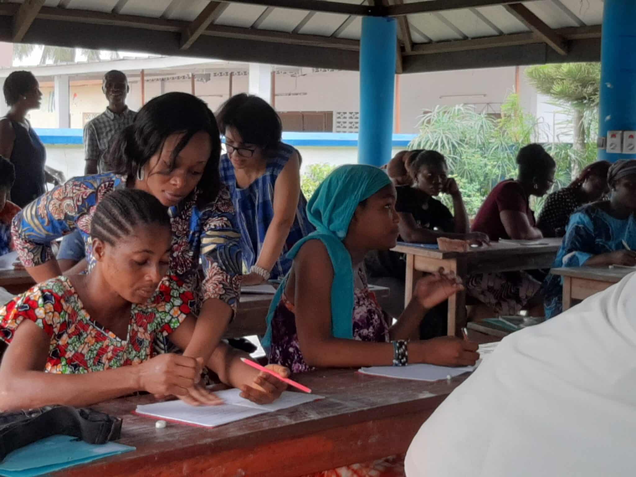 Côte d’Ivoire   /  LafargeHolcim CI  commémore le 8 mars par l’alphabétisation d’une centaine de femmes