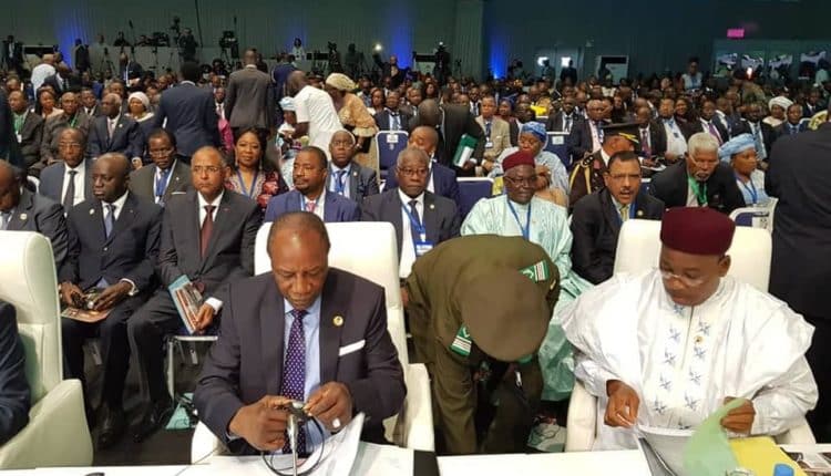 CEDEAO:  la petite pique de Muhammadu Issoufou à Alpha Condé
