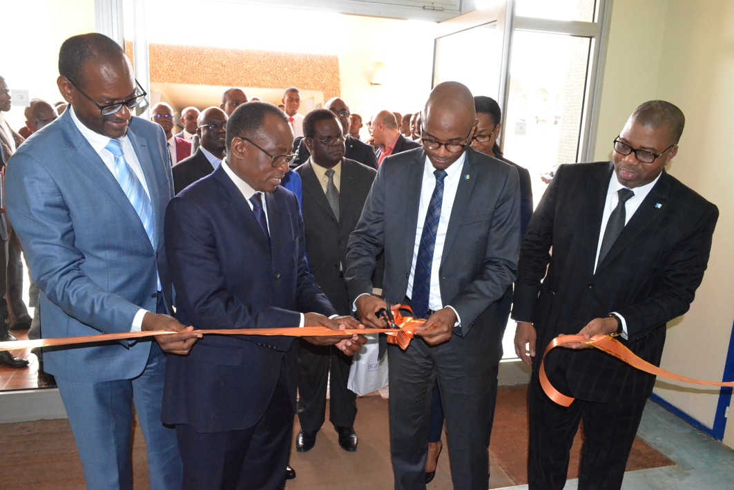 La Fondation BGFIBank offre une salle multimédia à l’Institut National Polytechnique Félix Houphouët-Boigny, à Yamoussoukro