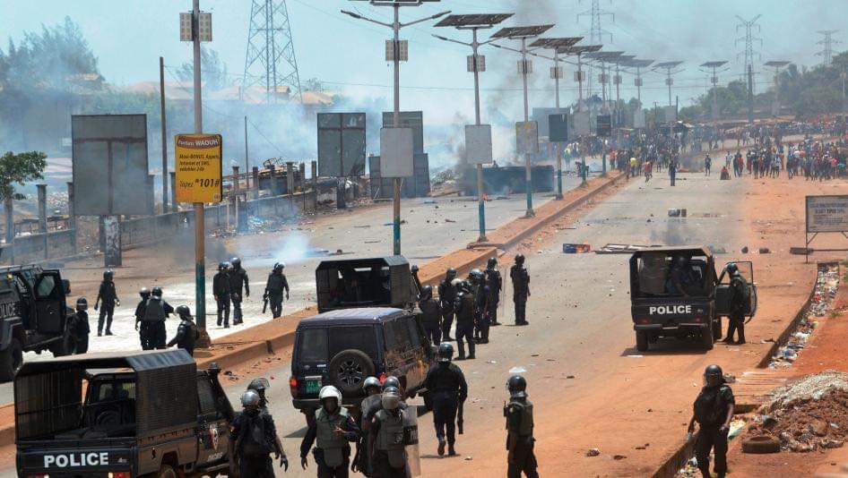 La menace de sanctions internationales plane sur la Guinée