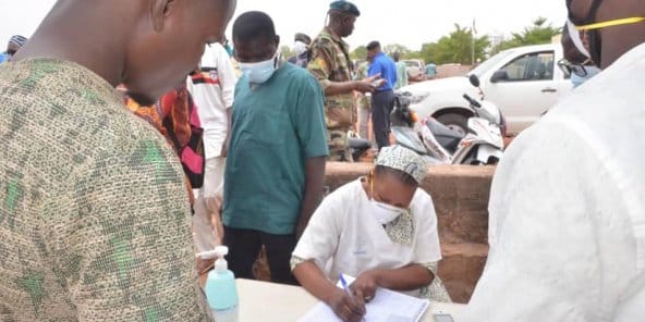 Reportage sur les élections législatives au Mali:  des bureaux de vote sous la hantise du covid-19