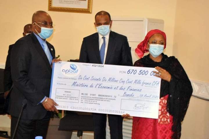 Mali: le secteur bancaire  verse 670,50 millions de FCFA dans le fonds spécial covid-19