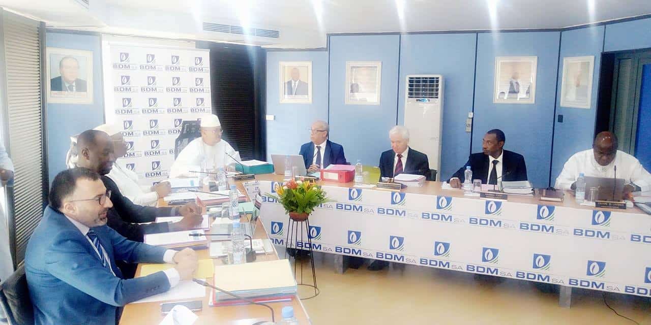 Covid-19 : La BDM-SA verse 1,3 milliard de F CFA dans la caisse de l’Etat malien