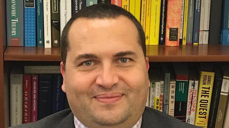 L’algérien Dr Rabah Arezki, un cadre de la Banque mondiale pour remplacer un cadre de la Banque Mondiale en tant que Chef Économiste de la BAD