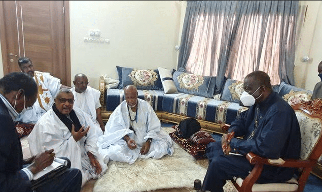 Mali : l&rsquo;imam Mahmoud Dicko à la rencontre du grand chérif de Nioro du sahel