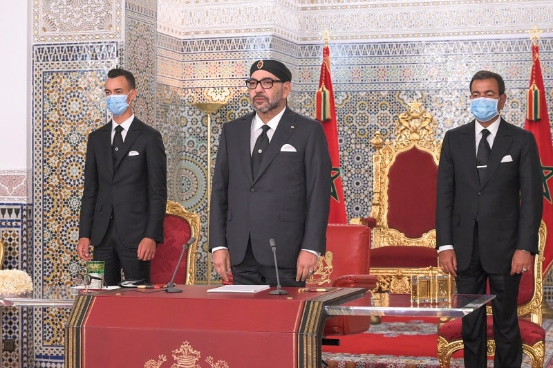 Le Roi Mohammed VI: « certains ont confondu levée du confinement et fin de la maladie «