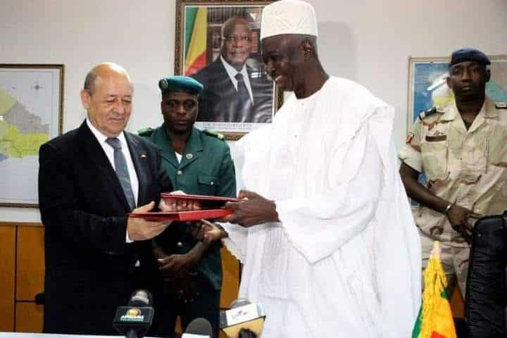 La Françafrique a 60 ans et toutes ses dents: Jean-Yves Le Drian,  le nouveau Jacques Foccart