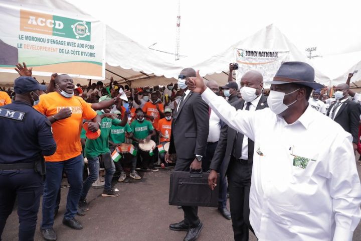 Côte d’Ivoire: depuis Bongouanou, Alassane Ouattara promet une augmentation du prix d’achat du Cacao